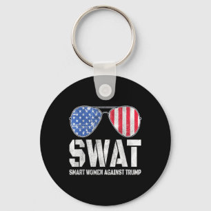 Swat Smart Women against Trump Funny Anti-Trump 2 Schlüsselanhänger