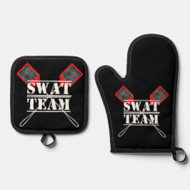 SWAT Team Oven Mitt und Pot Holder Ofenhandschuh & Topflappen-Set