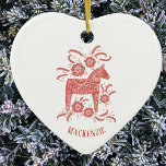 Swedish Dala Horse Personalisiert Red White Keramik Ornament<br><div class="desc">Rot-weiß Gemälde eines schwedischen Dala Pferdes. Ändern oder entfernen Sie den Namen,  der angepasst werden soll.</div>
