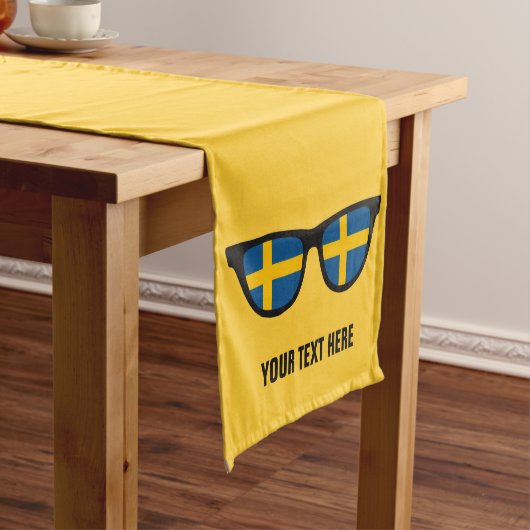 Swedish Shades Custom Table Läufer (Beispiel)