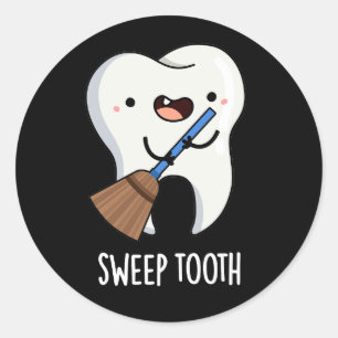 Sweep Tooth Funny Dental Puff Dark BG Runder Aufkleber