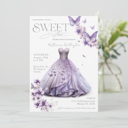 Sweet 16 16 Lila Lilac Floral Butterfliegen Einladung (Stehend Vorderseite)