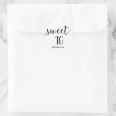 SWEET 16 16 Schwarzes Script Typ Gastgeschenk Runder Aufkleber (Tasche)
