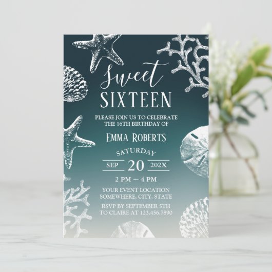 Sweet 16 Aquamarin Ombre Beach Starfish & Seashell Einladung (Stehend Vorderseite)