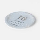 Sweet 16 baby blue silber Glitzer Staubname Pappteller (Schrägansicht)