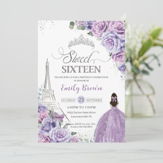 Sweet 16 Birthday Lila Floral Paris Eiffelturm Einladung (Stehend Vorderseite)