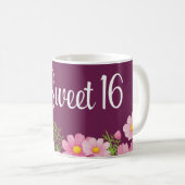 Sweet 16 Birthday mit rosa Daisies Kaffeetasse (VorderseiteRechts)