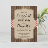 Sweet 16 Birthday Party GRILLEN Red Gingham Burlap Einladung (Stehend Vorderseite)