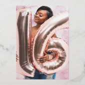 Sweet 16 Black & Gold Balloons Foto Geburtstag Folieneinladung (Rückseite)