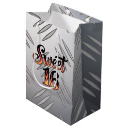 Sweet 16 In Fire Flames and Silver Plate Birthday Mittlere Geschenktüte