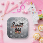Sweet 16 In Fire Flames and Silver Plate Birthday Pappteller (Party)