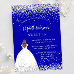 Sweet 16 königsblaues Glitzer Kleid Einladungspostkarte<br><div class="desc">Eine moderne,  stilvolle und glamouröse Einladung zu einer Sweet 16. Geburtstagsfeier. Ein königsblauer Hintergrund mit Imitaten Glitzer Staub,  ein Mädchen mit einem Kugelkrug. Der Name ist mit einem modernen handgeschriebenen Stilskript geschrieben. Personalisieren Sie Ihre Party-Daten und fügen Sie sie hinzu.</div>