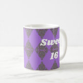 Sweet 16 Lila Diamond Pattern Celebration Kaffeetasse (VorderseiteRechts)