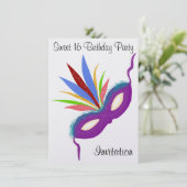 Sweet 16 Masquerade Ball Lila Party Maske Einladung (Stehend Vorderseite)