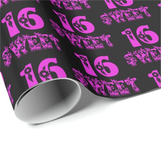 Sweet 16 Niedlich florale Hot Pink Typografie Geschenkpapier (Rolleneckpunkt)
