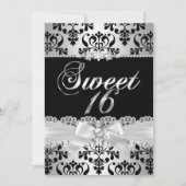 Sweet 16 Party Black Silver Damask Pearl Bow Einladung (Vorderseite)