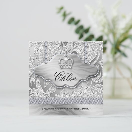 Sweet 16 Party Grad White Crown Jewelry Blätter Einladung (Stehend Vorderseite)