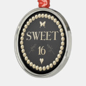 Sweet 16 - Perlen auf schwarz "Samt" Ornament Aus Metall (Links)