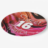 Sweet 16 Red & Orange Marble Personalized Pappteller (Schrägansicht)