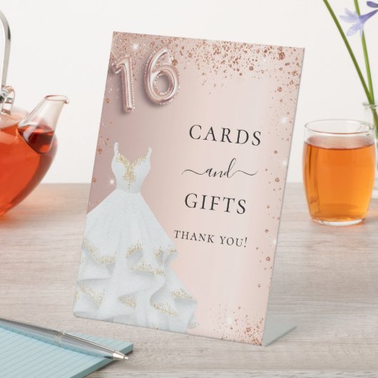 Sweet 16 Rose Gold Glitzer Kleidung Karten Geschen Sockelschild (In Situ)