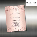 Sweet 16 Rose goldene Sterne Erröten Einladungsmag Magnetkarte<br><div class="desc">Eine moderne,  stilvolle und glamouröse Magnet-Einladung für die Sweet 16,  16. Geburtstagsparty eines Mädchens. Eine Rose goldener Hintergrund mit Rose goldfarbenen Sternen. Der Name ist mit einer modernen dunklen Rose goldfarbenen Handschrift geschrieben,  die als Stilschrift dient. Personalisieren Sie Ihre Party-Daten und fügen Sie sie hinzu.</div>