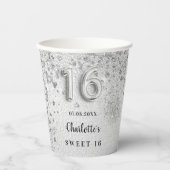 Sweet 16 silberne Glitzer-Monogramm-Bezeichnung Pappbecher (Vorderseite)