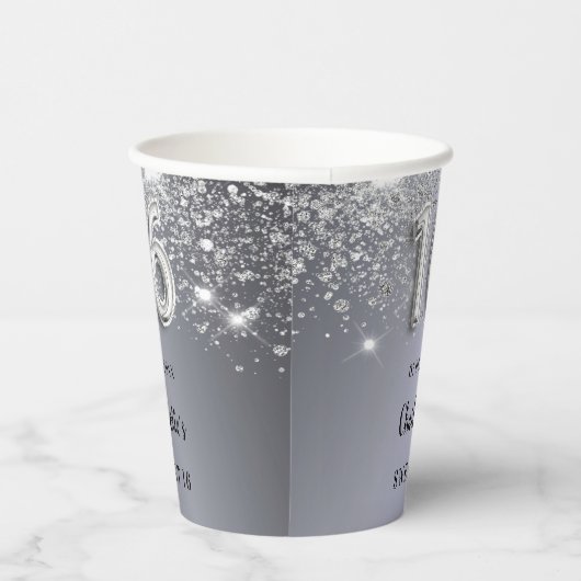 Sweet 16 silberne Glitzer-Monogramm Pappbecher (Rechts)