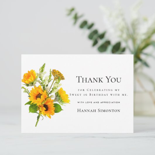 Sweet 16 Sunflower Bouquet Personalisiert Dankeskarte (Stehend Vorderseite)