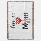 Sweet and stylish “Love You Mom” Decke (Vorderseite Vertikal)