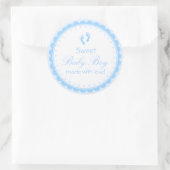 Sweet Baby Boy Blue Footprints Baby Dusche Runder Aufkleber (Tasche)
