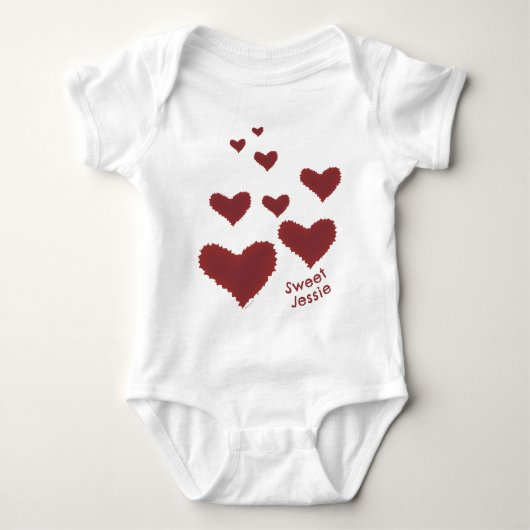 Sweet Baby's Name Cudly Red Hearts I Liebe You Baby Strampler (Vorderseite)