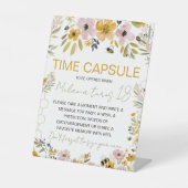 Sweet Bee One Time Capsule Table Sign Sockelschild (Vorderseite)
