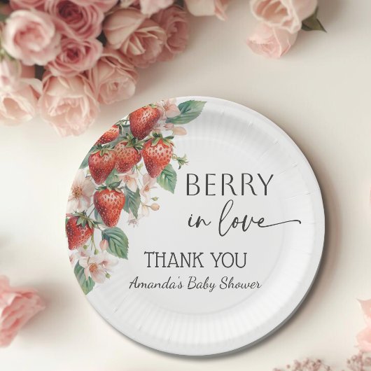Sweet Berry in Love Strawberry Bridal Shower Pappteller
