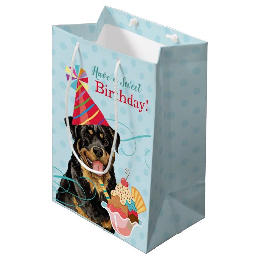 Sweet Birthday Rottweiler Medium Geschenktasche Mittlere Geschenktüte (Vorderseite Schrägansicht)