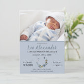 Sweet Blue Boho Floral Baby Boy Foto Birth Ankündigung (Stehend Vorderseite)