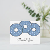 Sweet Blue Donuts Baby Dusche Sprinkle Danke Einladungspostkarte (Stehend Vorderseite)