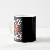 Sweet But Twisted Funny Christmas Candy Cane Xmas Kaffeetasse (Vorderseite Links)