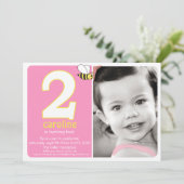 Sweet Buzzy Biene Zwei-Jahres-Foto Einladung (Stehend Vorderseite)