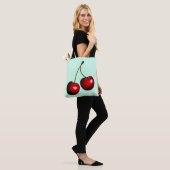 Sweet Cherries Tote Bag - Farbe auswählen Tasche (Am Model)