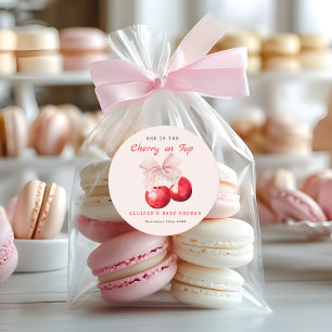 Sweet Cherry auf Top Baby Duschmädchen Runder Aufkleber