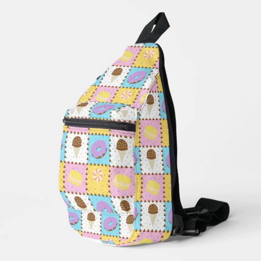 Sweet Cravings Crossbody Bag (Rechte Ecke)