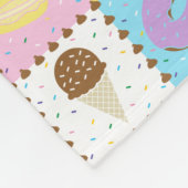 Sweet Cravings Fleece Blanket (Ecke)