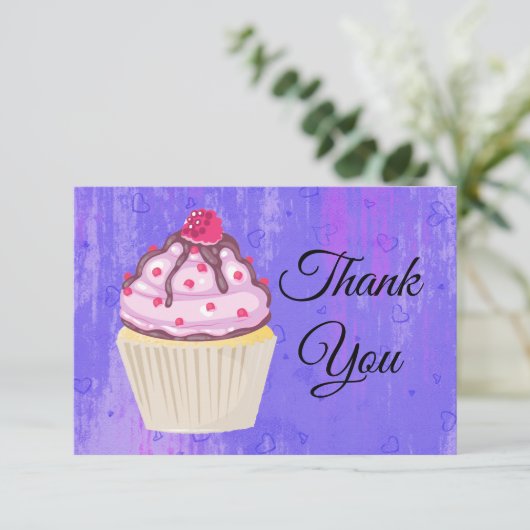 Sweet Cupcake mit Himbeere oben Danke (Stehend Vorderseite)