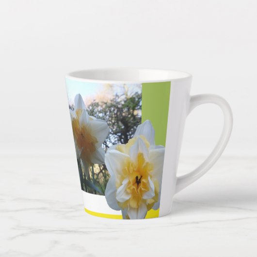 Sweet Desire Daffodils Design Latte Tasse (Rechts)