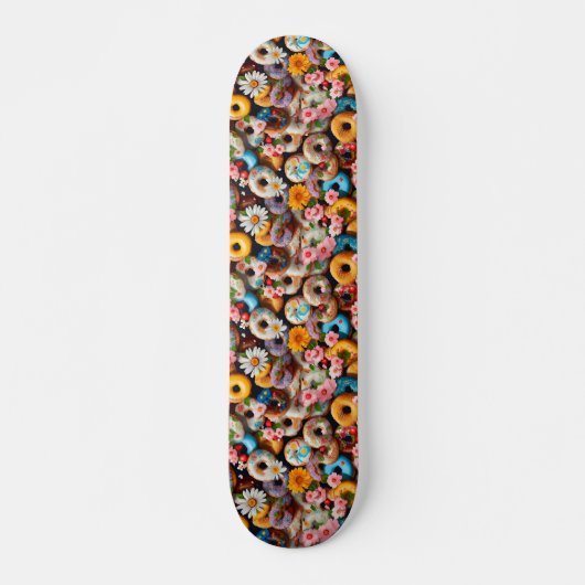 Sweet Donuts Seamless Pattern Design Skateboard (Vorne)
