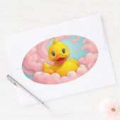 Sweet Duckling on Pink Clouds Birthday Ovaler Aufkleber (Umschlag)