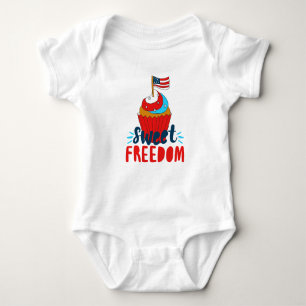 Sweet Freedom Cupcake 4. Juli Art 4. Juli Baby Strampler