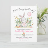 Sweet Girl Watercolor Bunny Baby Dusche Pink Einladung (Stehend Vorderseite)