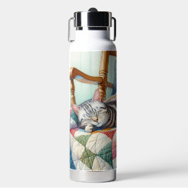 Sweet Gray Cat Sleeping on a Quilt Trinkflasche