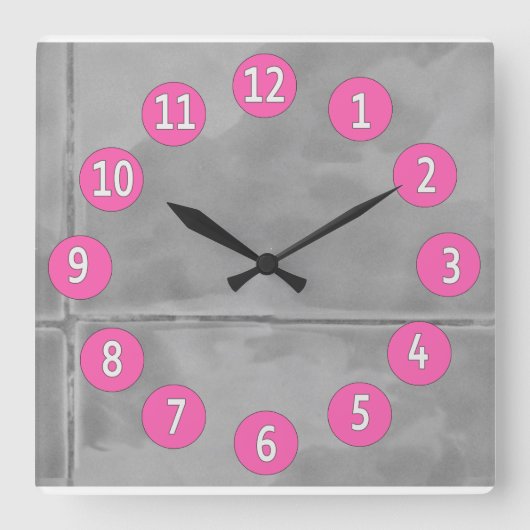 Sweet Gray Tiles with White Digits Pink Details Quadratische Wanduhr (Vorderseite)